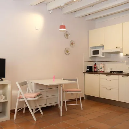 Vr - Monolocale Romeo Verona