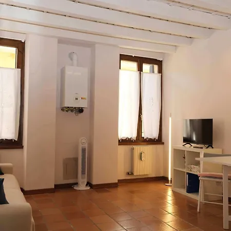 Vr - Monolocale Romeo Lejlighed *