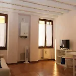 Apartament Vr - Monolocale Romeo *